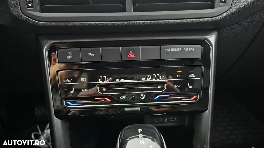 Volkswagen T-Cross 1.5 TSI DSG Style - 28