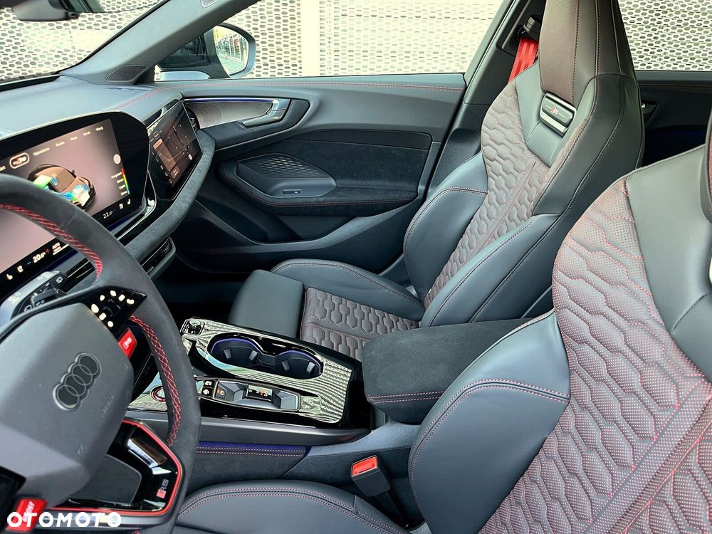 Audi RS5 Avant - 18