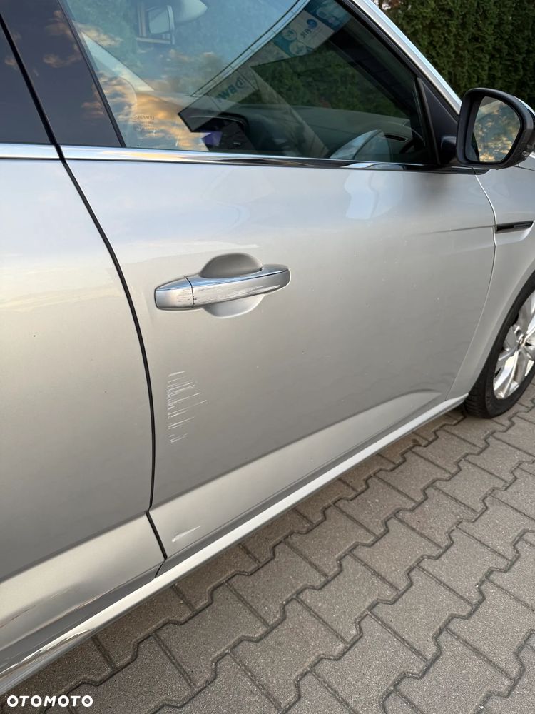 Renault Megane 1.5 Blue dCi Limited - 10