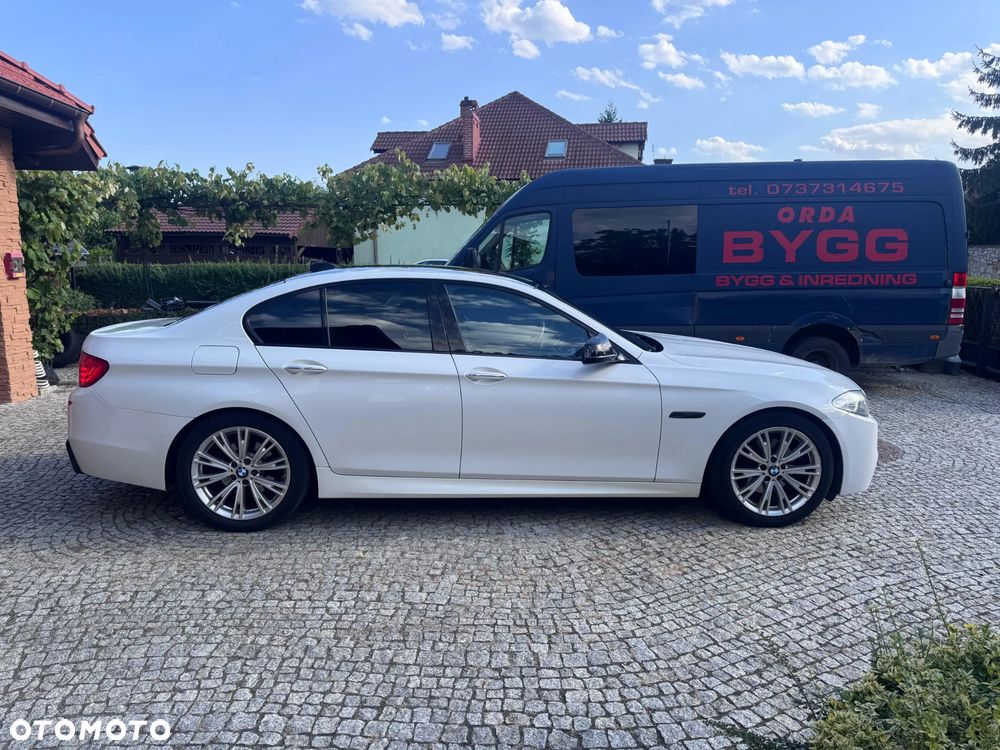 BMW Seria 5 520d Sport-Aut - 9