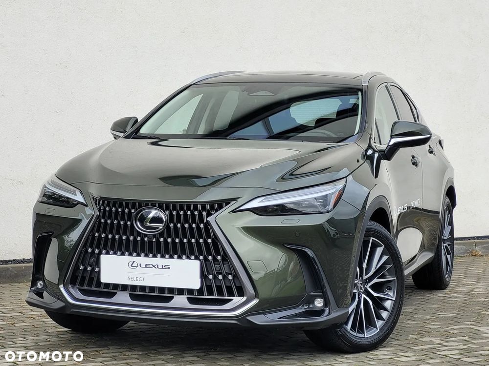 Lexus NX 350h Omotenashi AWD - 2