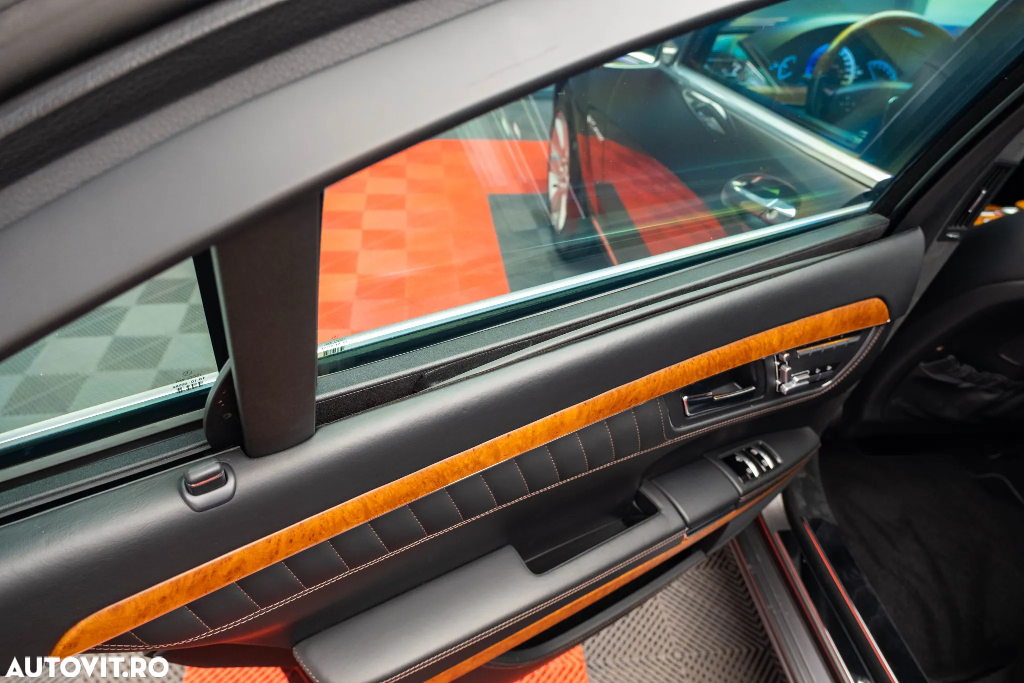 Mercedes-Benz S 600 Long Aut - 24