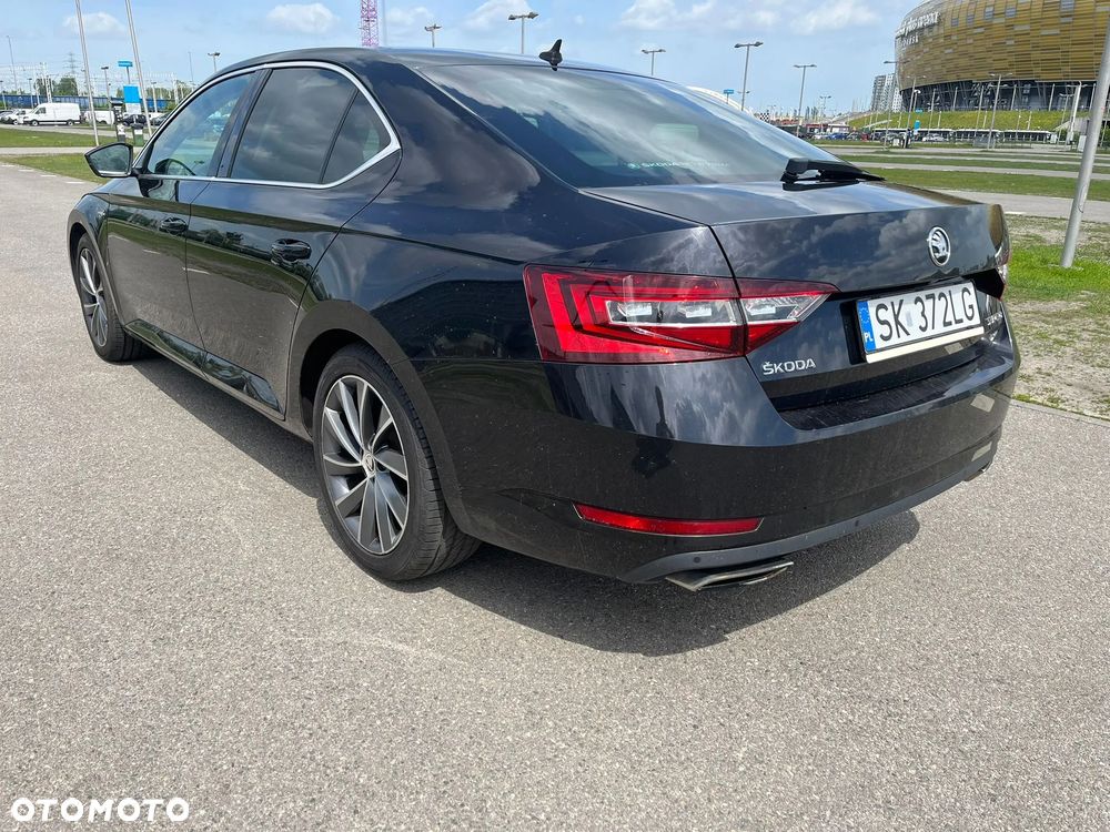Skoda Superb 2.0 TSI 4x4 L&K DSG - 3
