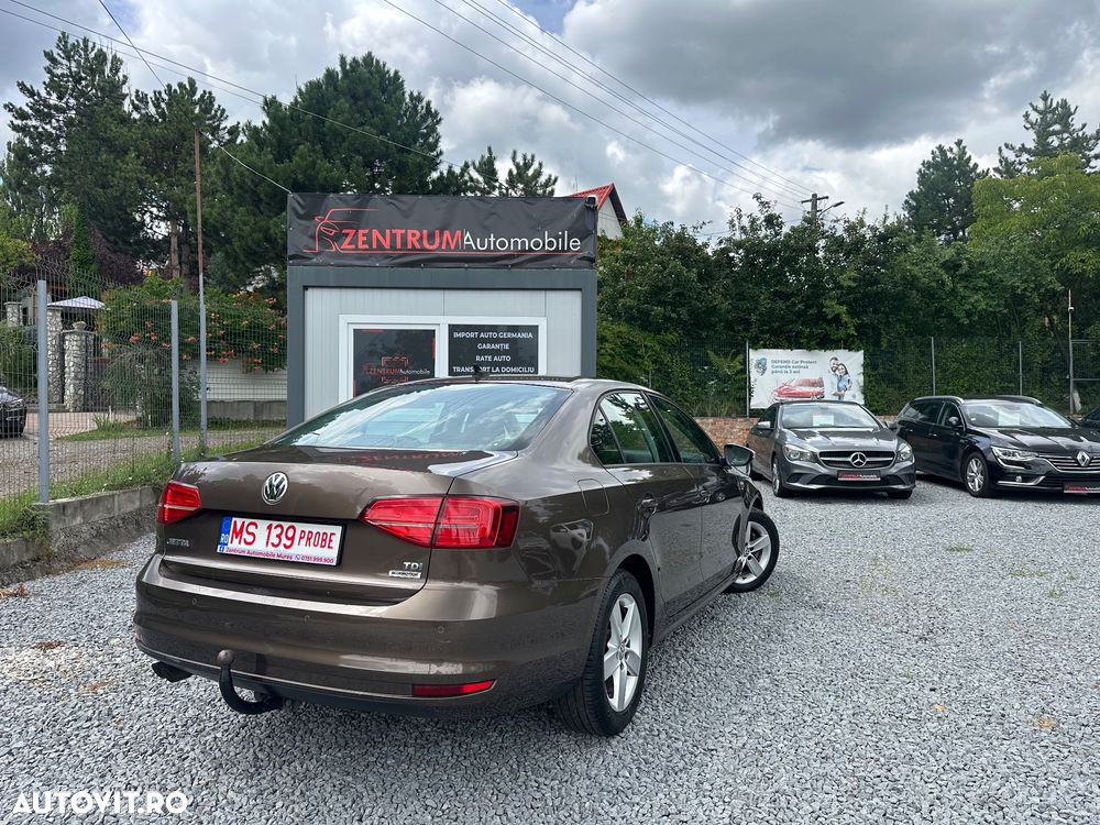Volkswagen Jetta 2.0 TDI BlueMotion Technologie - 5