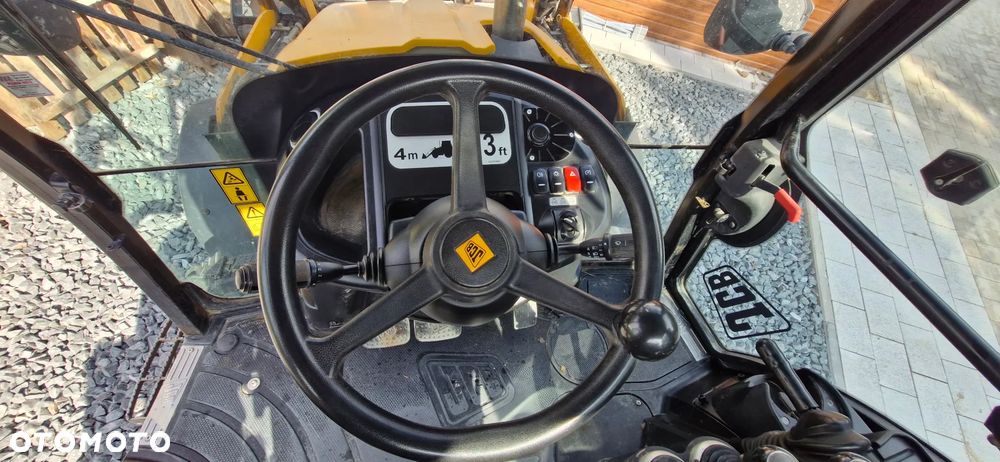 JCB 3cx - 9