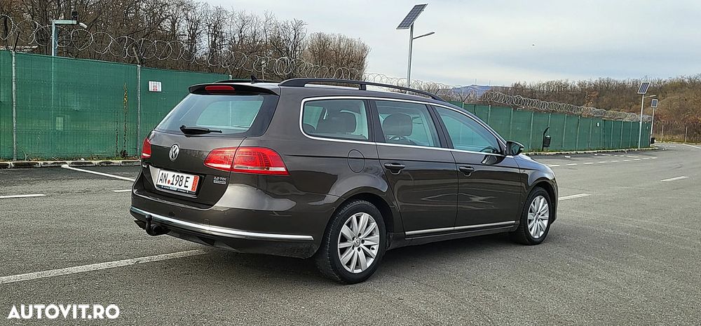 Volkswagen Passat Variant 2.0 TDI BlueMotion Technology DSG Comfortline - 11