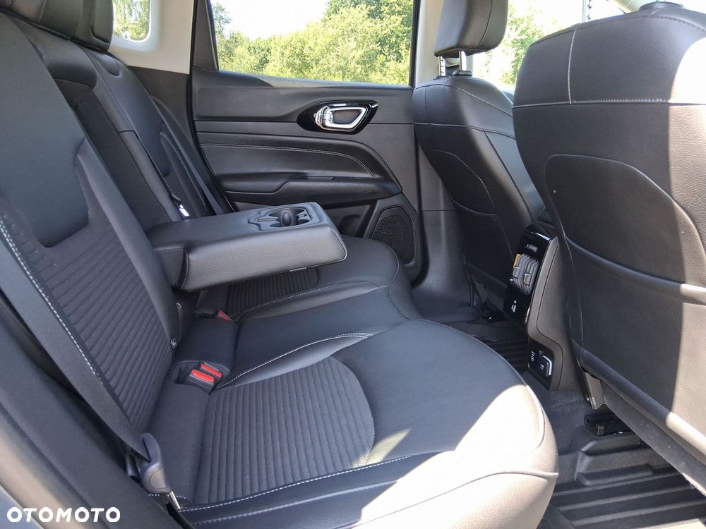 Jeep Compass - 11