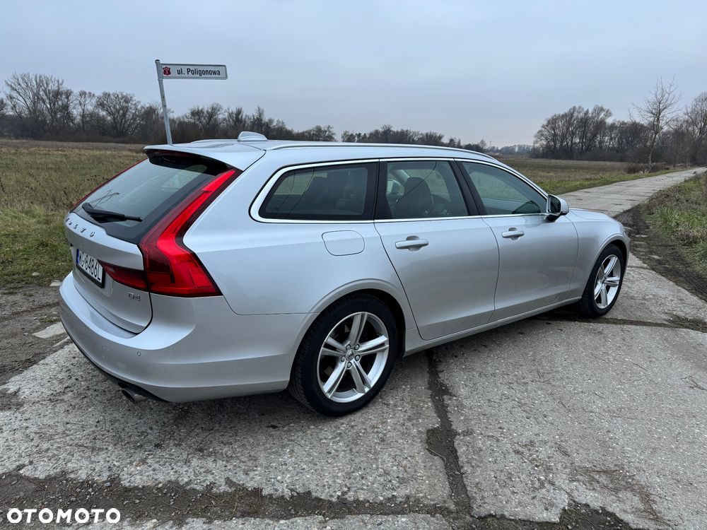 Volvo V90 D4 Momentum - 7