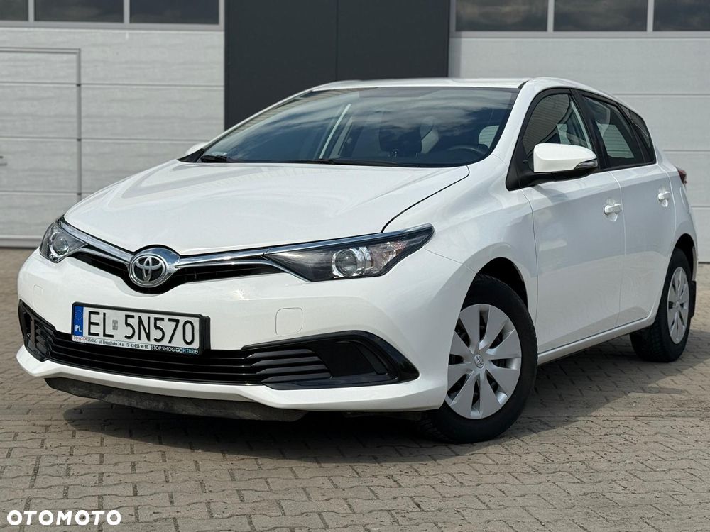 Toyota Auris - 1