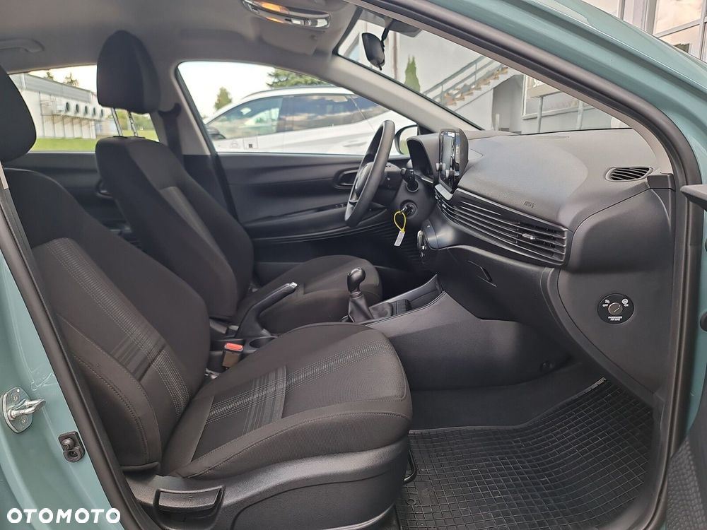 Hyundai i20 1.2 Pure - 25