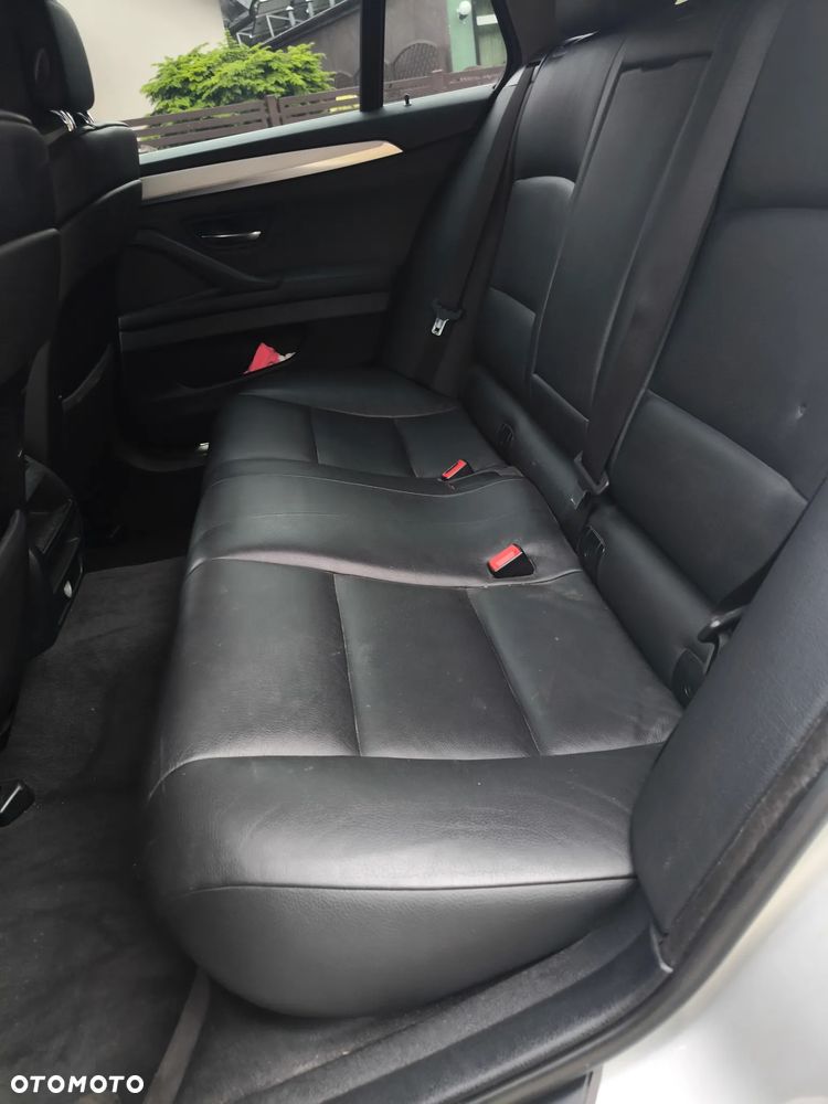 BMW Seria 5 520d - 23