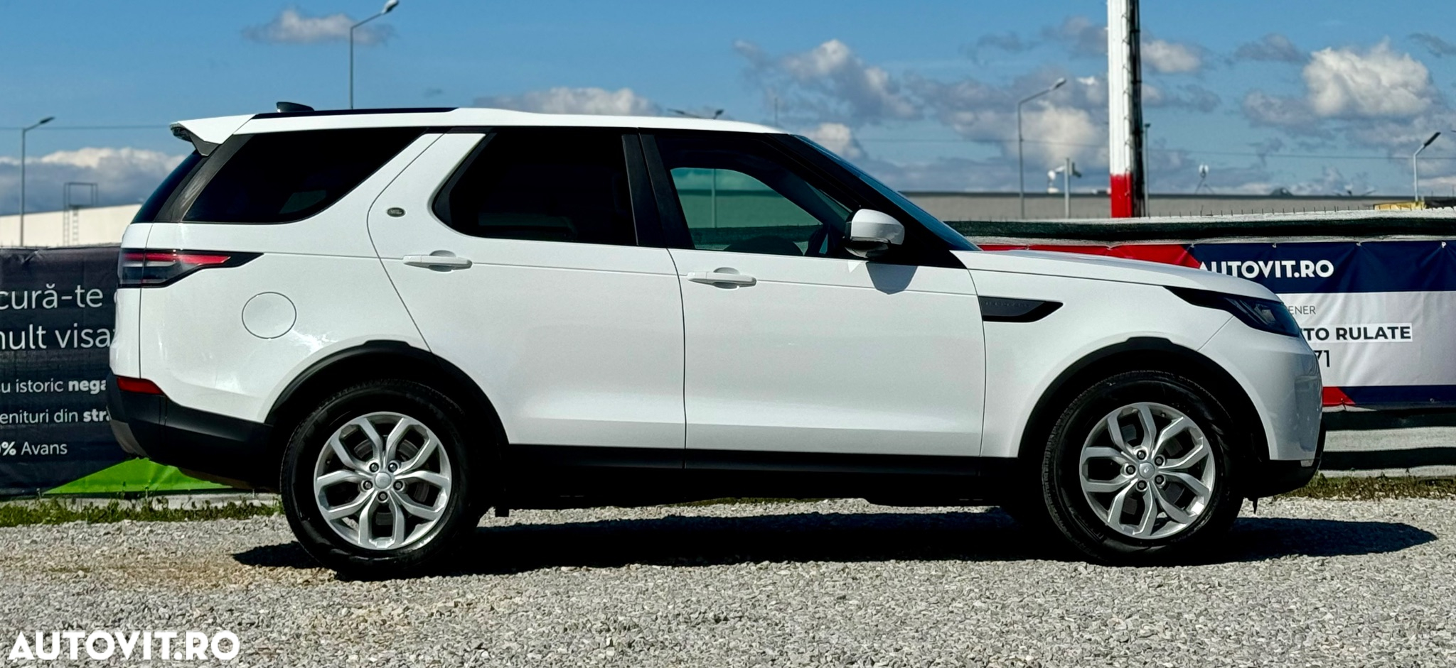 Land Rover Discovery 2.0 L TD4 HSE - 25
