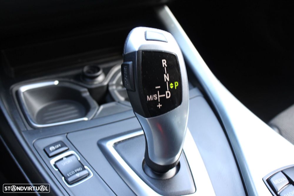 BMW 116 d Advantage Auto - 19