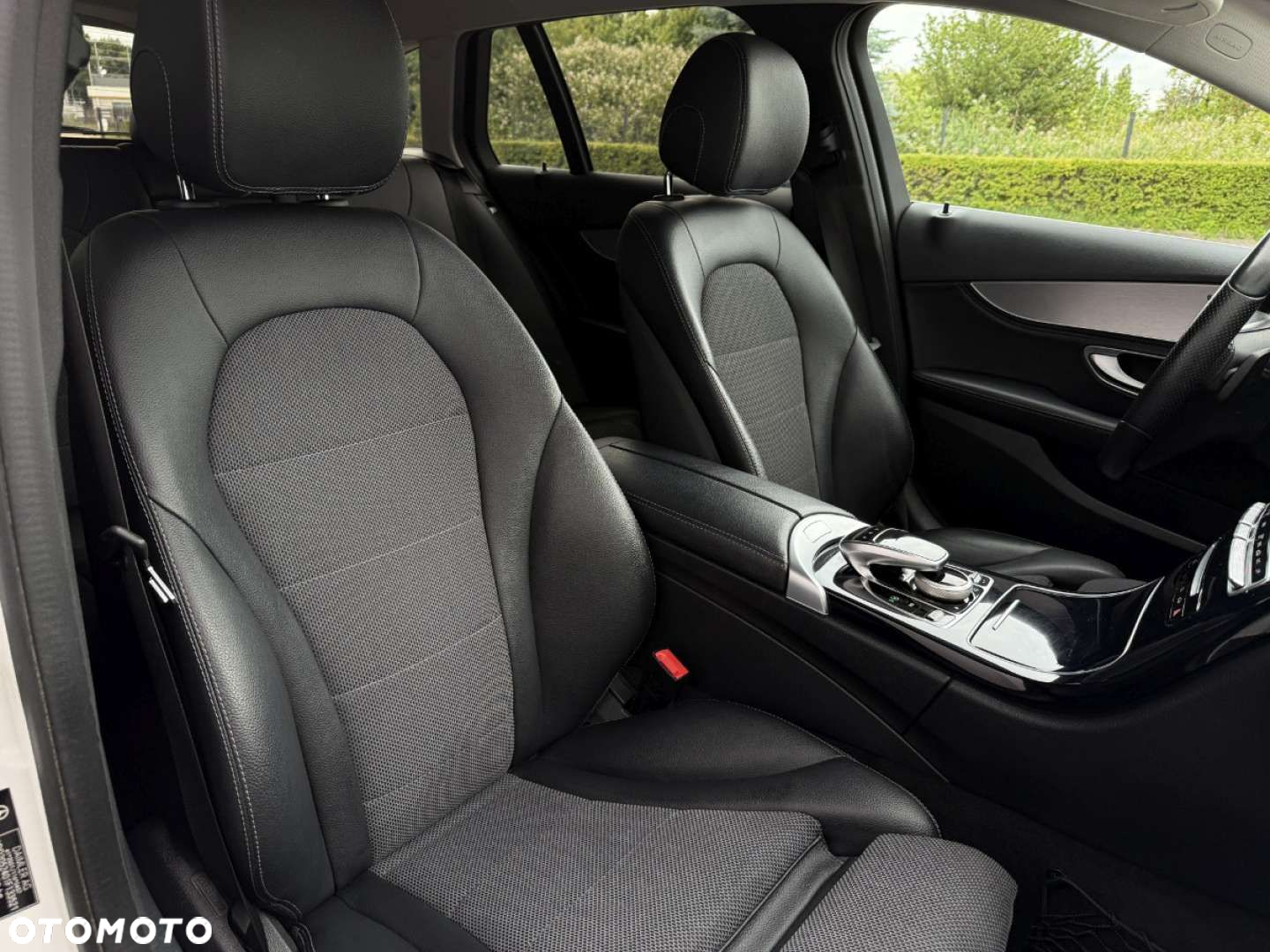 Mercedes-Benz Klasa C 180 T 7G-TRONIC Avantgarde - 31