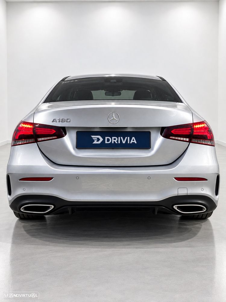Mercedes-Benz A 180 AMG Line - 5