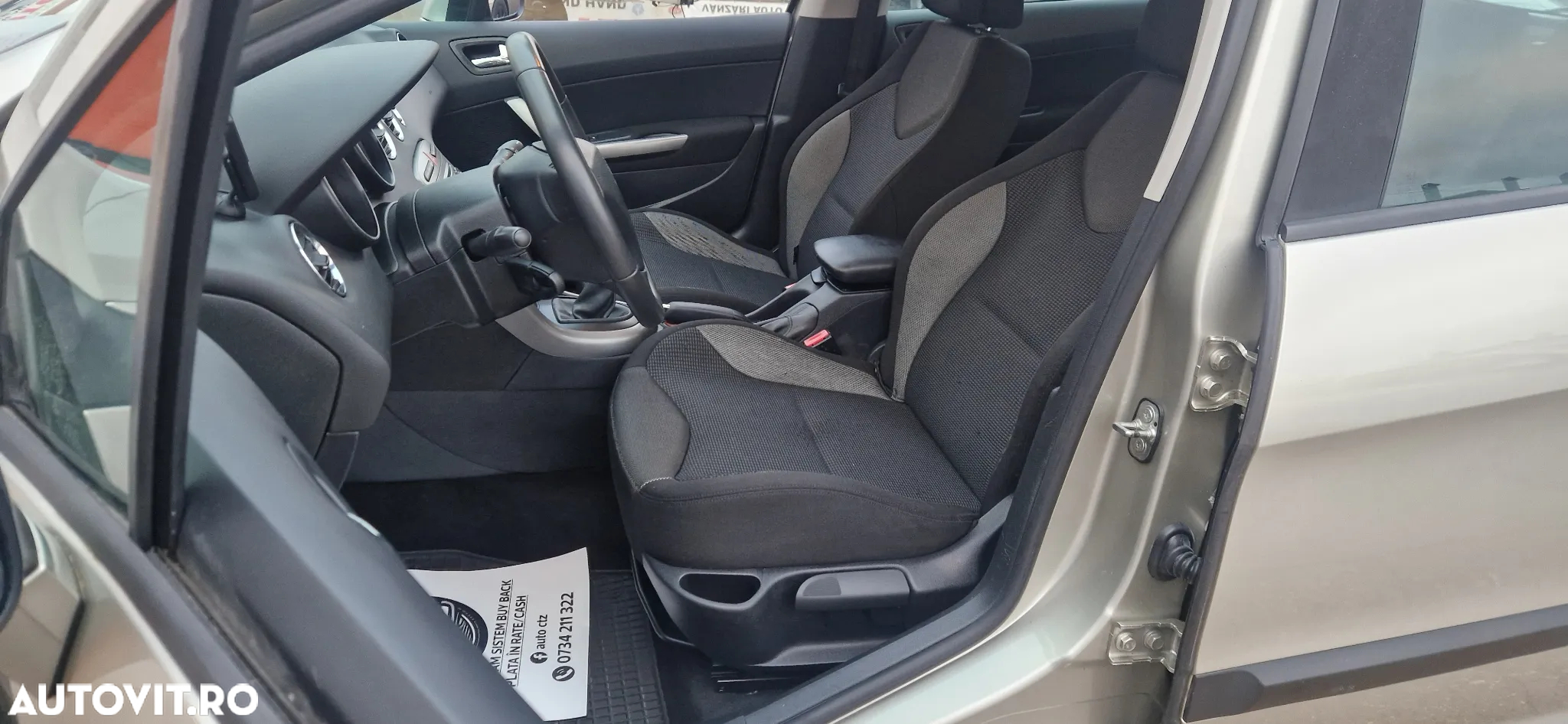 Peugeot 308 - 24