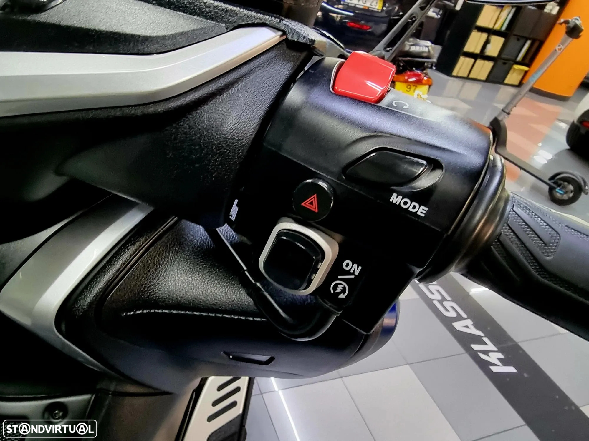 Yamaha TMAX DX - 17