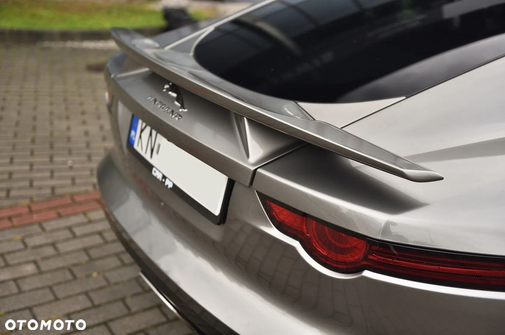 Jaguar F-Type Coupe P300 R-Dynamic - 19