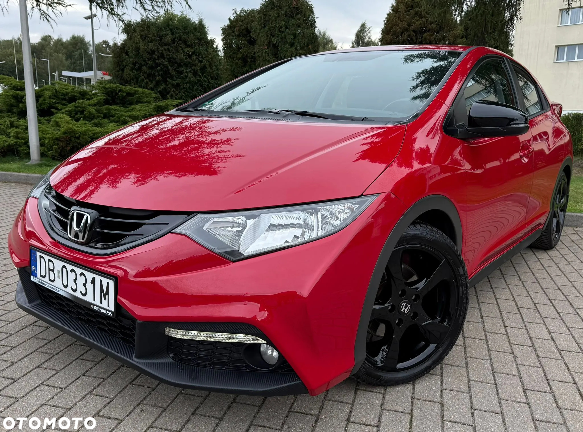 Honda Civic 1.8 i-VTEC Executive Black Edition - 14