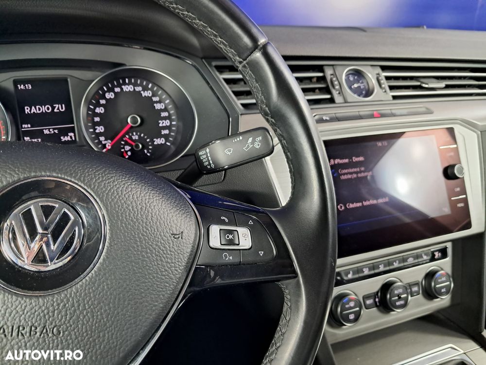 Volkswagen Passat - 15