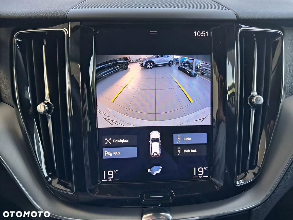 Volvo XC 60 B4 B Momentum - 21