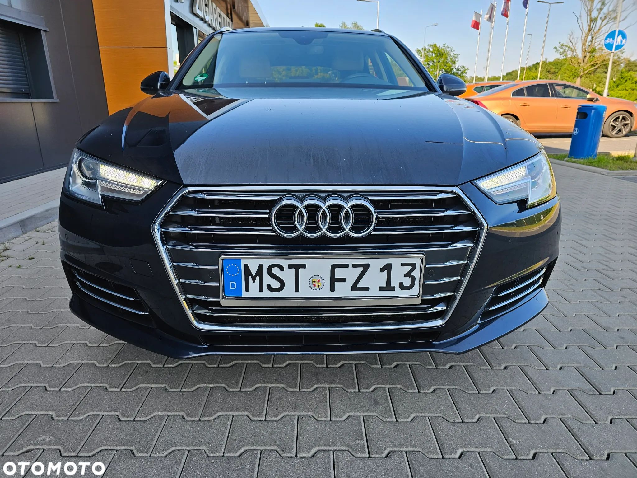 Audi A4 2.0 TDI S tronic - 1