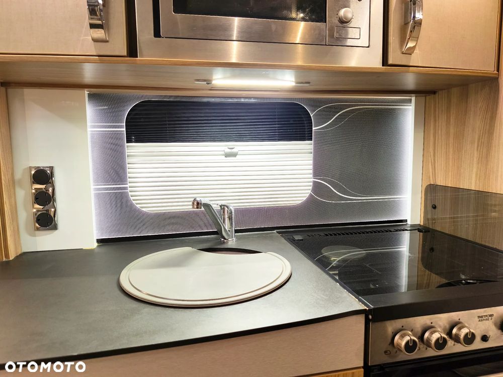 SWIFT Conqueror 570 - 27