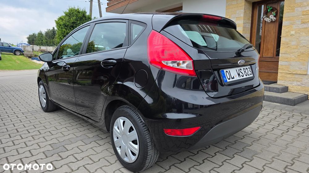 Ford Fiesta 1.25 Celebration - 14