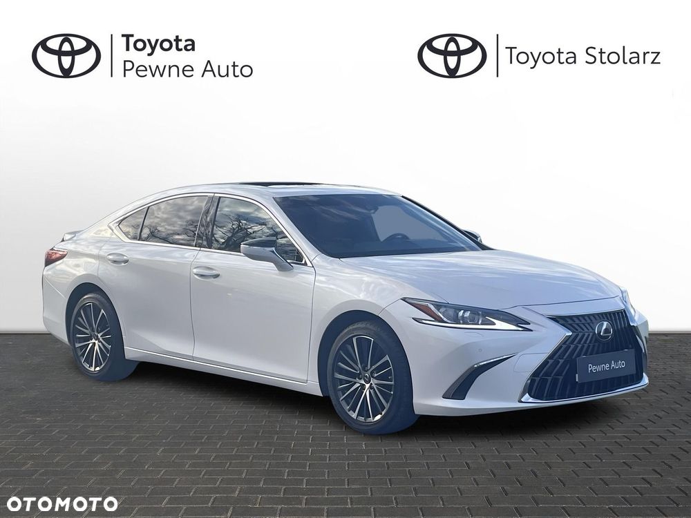 Lexus ES 300h Business Edition - 3