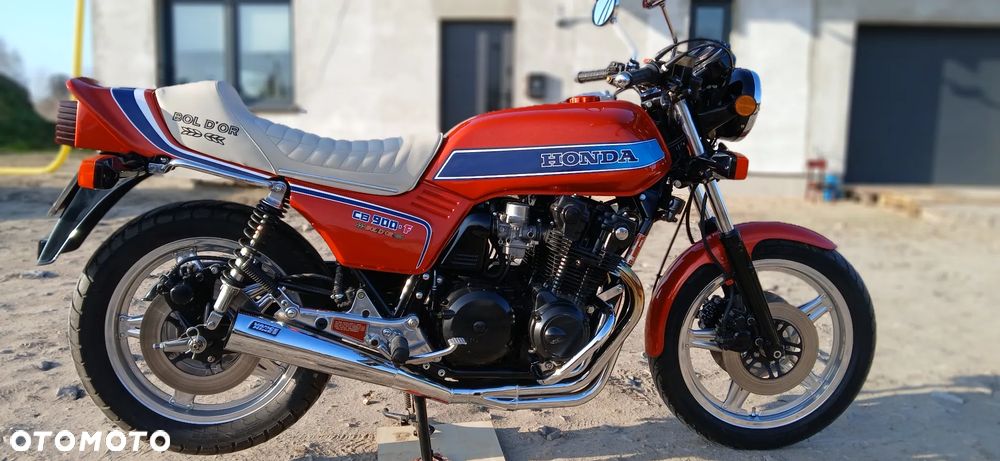 Honda CB - 1