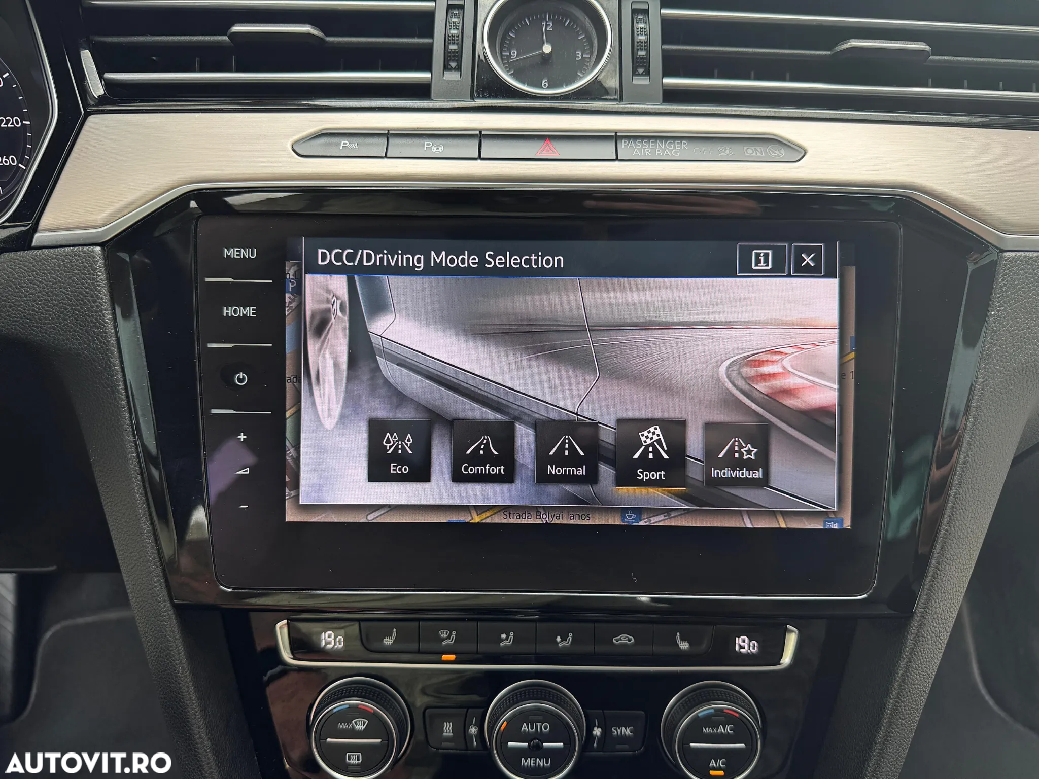 Volkswagen Passat Variant 2.0 TDI SCR DSG BlueMotion Highline - 31