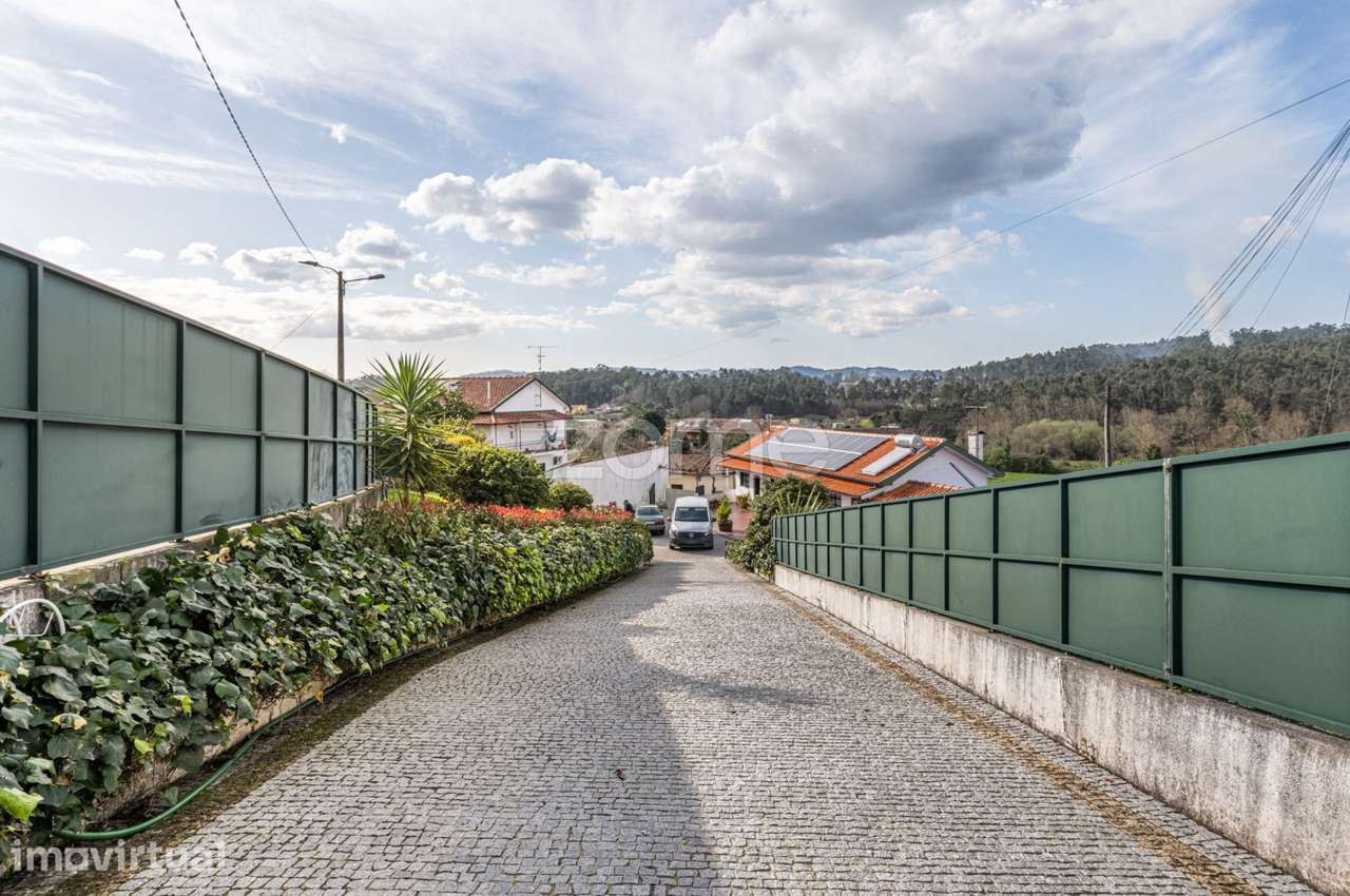 Propriedade Rural em Meinedo - Duas Moradias Lousada - Grande imagem: 4/60