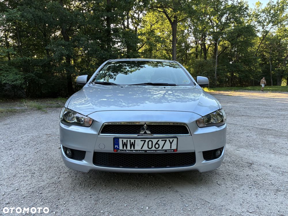 Mitsubishi Lancer 1.6 Invite - 4