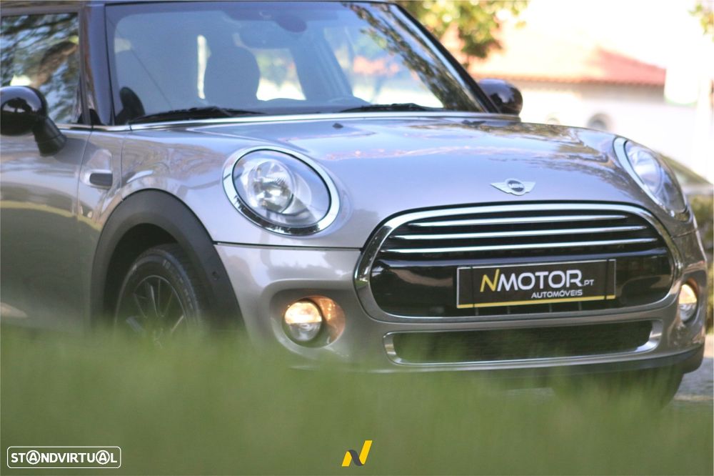 MINI 5 Portas Cooper D Auto - 7