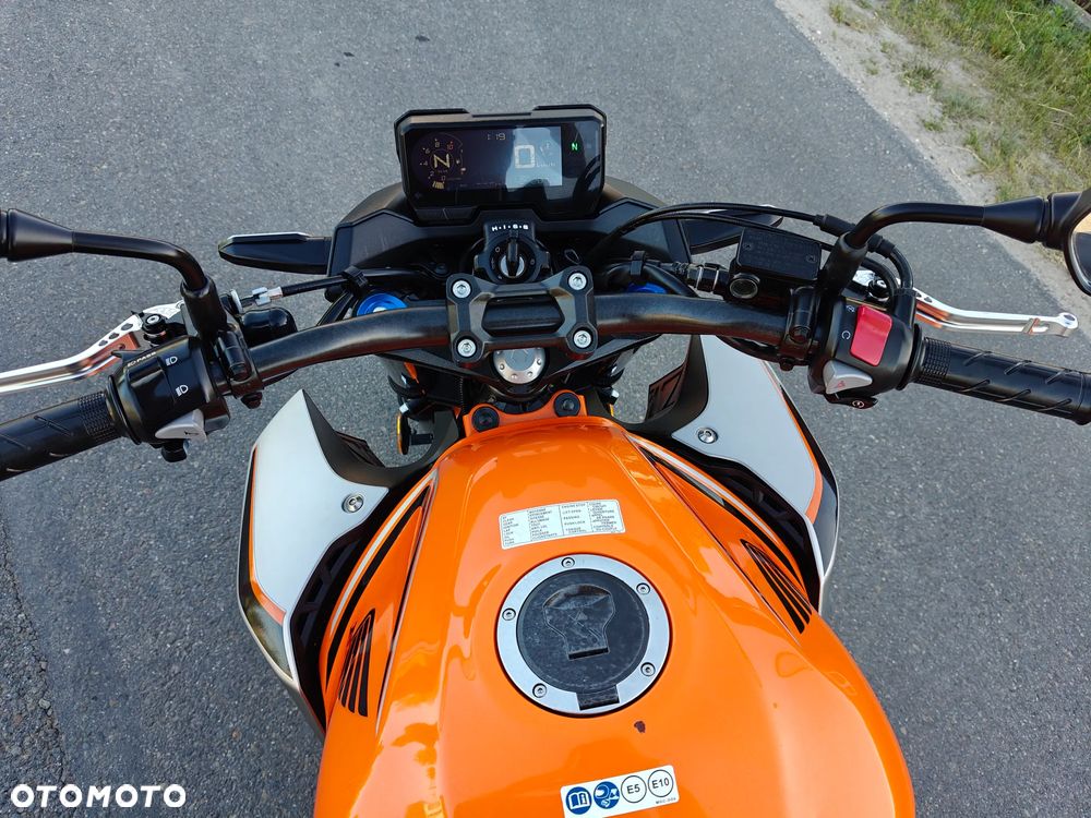Honda CB - 8