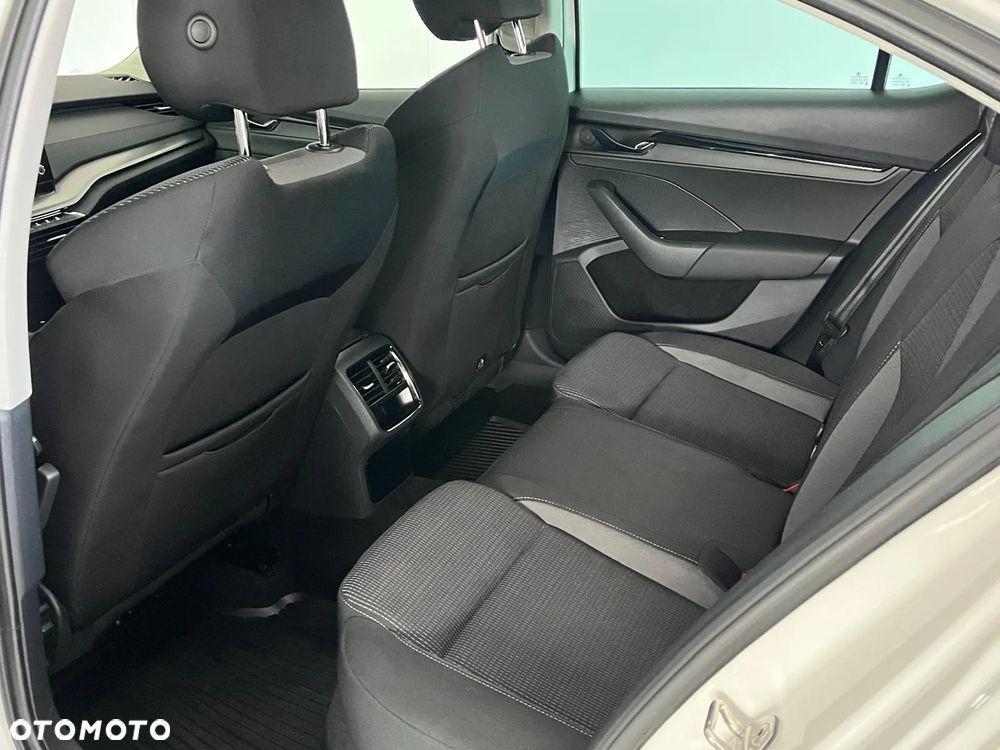 Skoda Octavia 2.0 TDI Ambition - 35