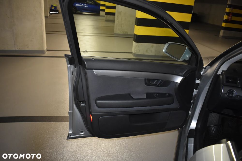 Audi A4 Limousine - 39