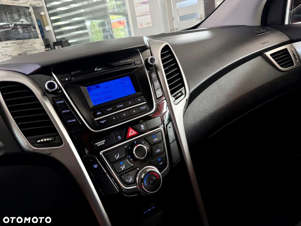 Hyundai i30 1.4 CRDi Premium - 10