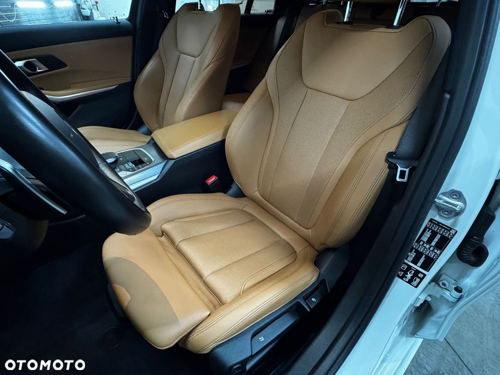 BMW Seria 3 320d xDrive mHEV M Sport - 26
