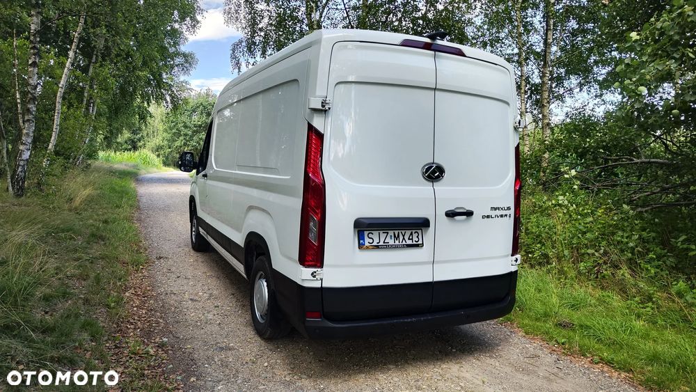 Maxus Deliver 9 - 12