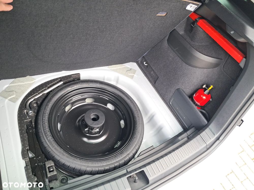 Skoda Karoq ver-1-5-tsi-act-selection - 14