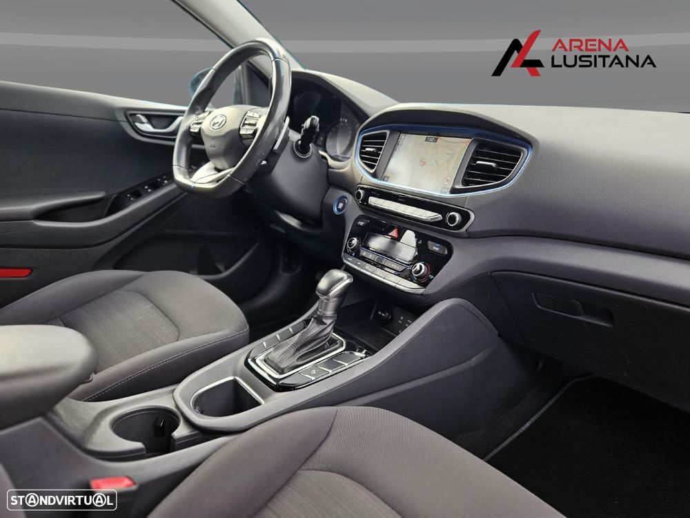 Hyundai Ioniq 1.6 GDI HEV Hybrid Tech - 19