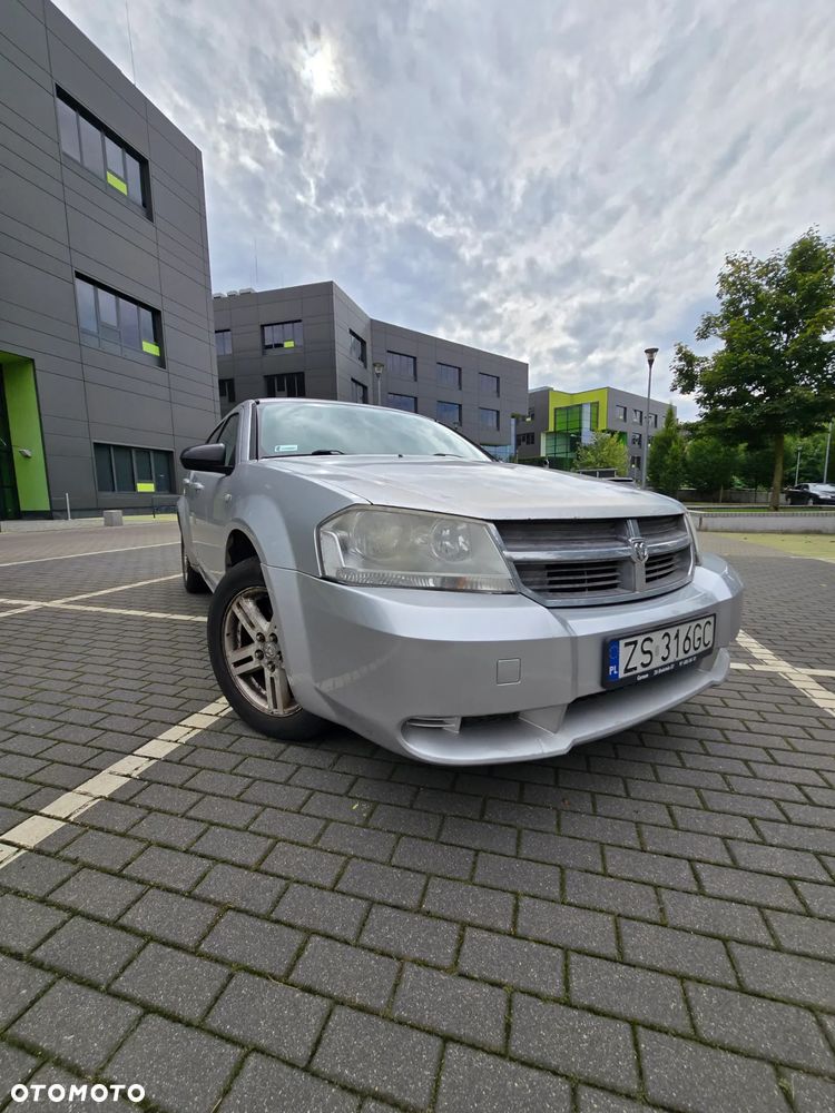 Dodge Avenger - 5