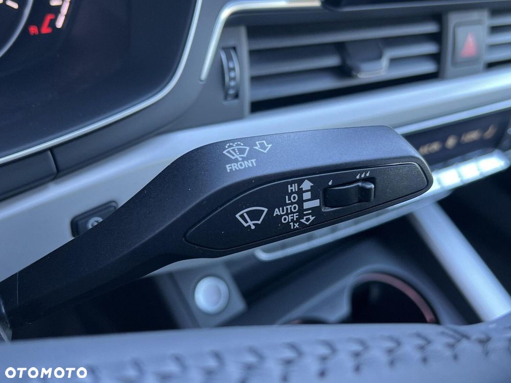 Audi A4 Limousine - 11