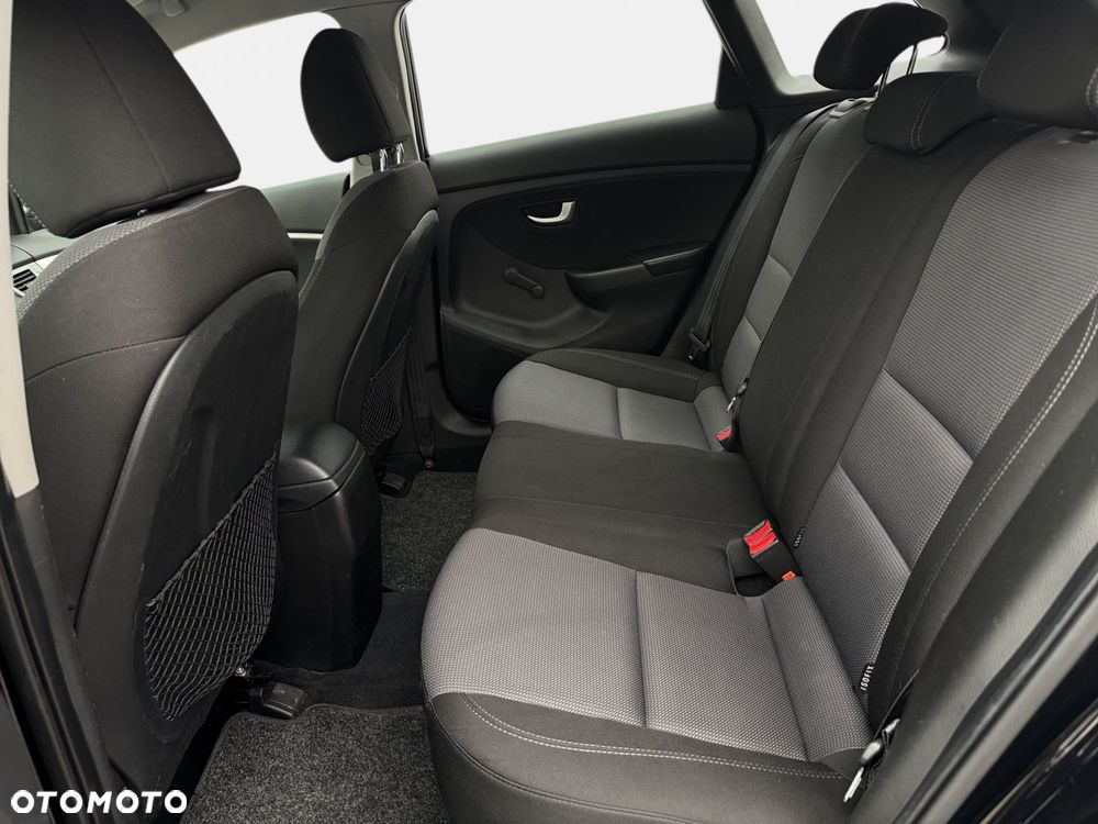 Hyundai i30 - 21