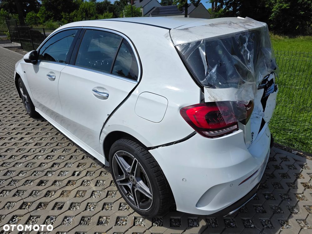 Mercedes-Benz Klasa A ver-250-e-phev-amg-line-8g--dct - 6