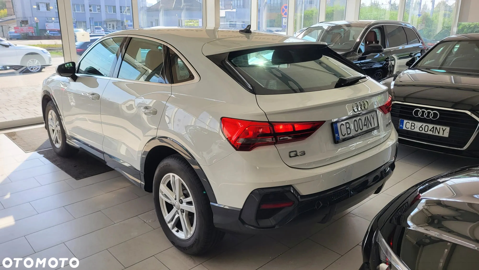 Audi Q3 Sportback - 13