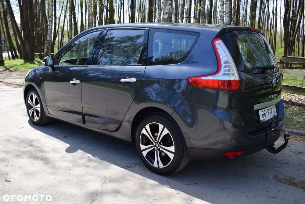 Renault Grand Scenic 2.0 16V 140 CVT Bose Edition - 10