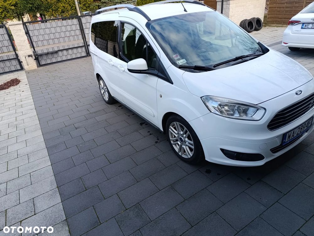 Ford Tourneo Courier 1.5 TDCi Titanium - 6