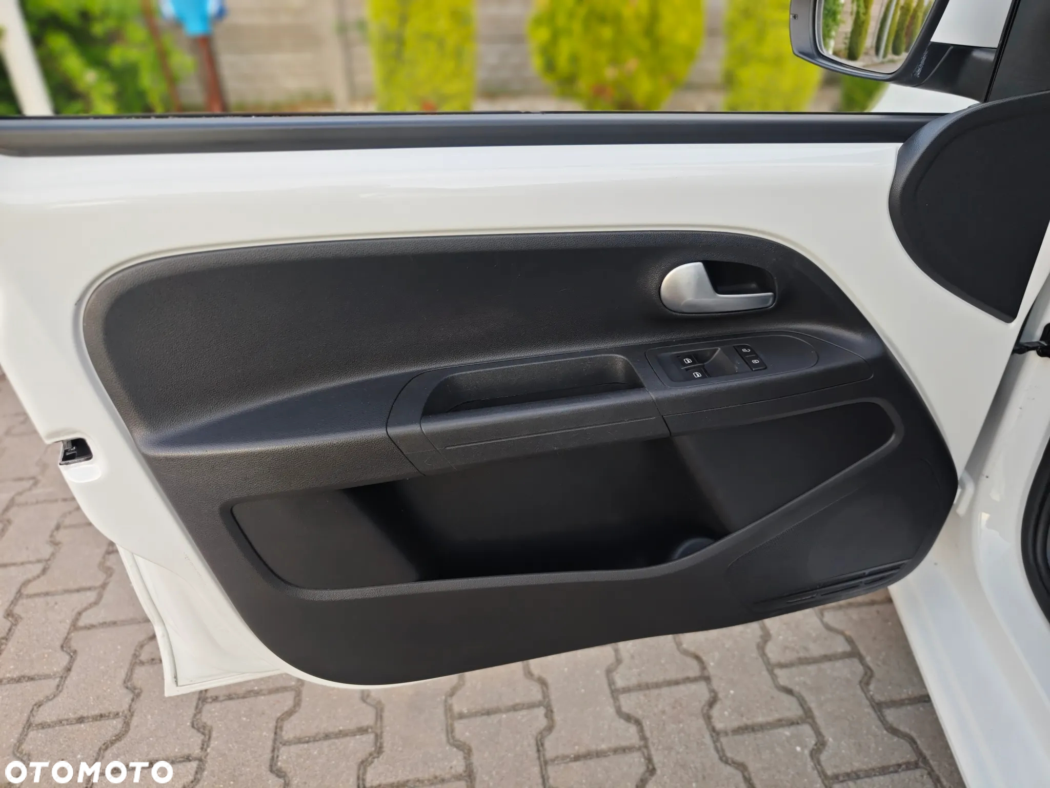 Volkswagen up! 1.0 White Style - 6